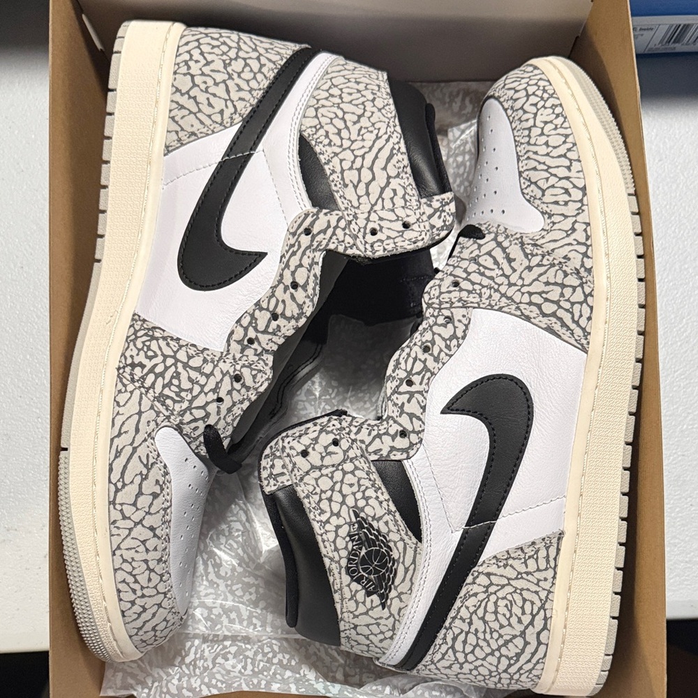 NIKE AIR JORDAN 1 RETRO HIGH OG "WHITE CEMENT" TECH GREY SZ 12.5 [DZ5485-052]